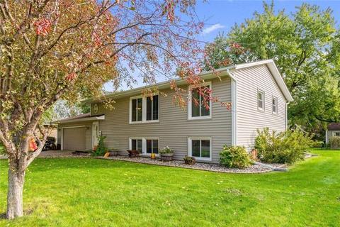 126 Britson Cir, Roland, IA 50236