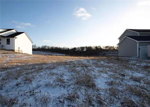 5381 Pleasant Ridge Rd, Pleasant Hill, IA 50327