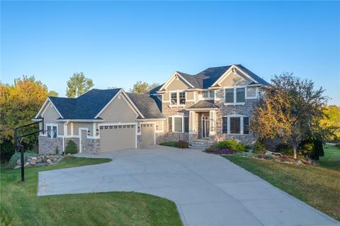 1425 Edgewater Ct, Ames, IA 50010