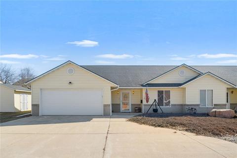 702 State St #2, Guthrie Center, IA 50115