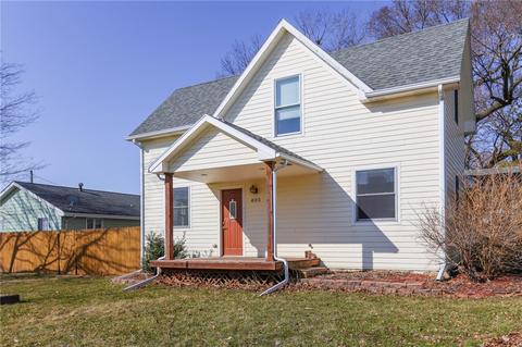 805 15th St, Dallas Center, IA 50063
