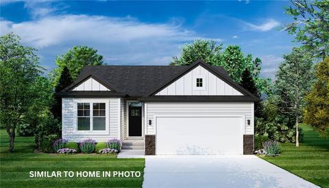 2957 Primrose Ln, Pella, IA 50219