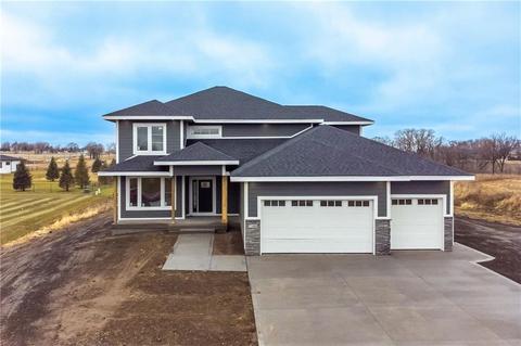 7160 Sea Breeze Cir, Pleasant Hill, IA 50327