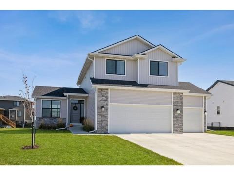 2611 8th Ave SW, Altoona, IA 50009