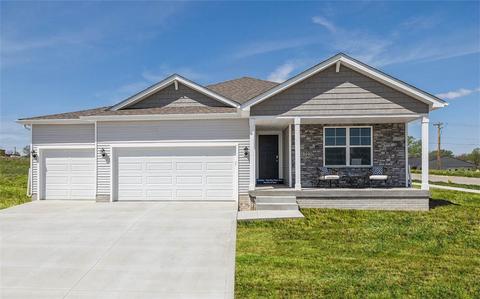 1720 Southbridge Dr, Adel, IA 50003