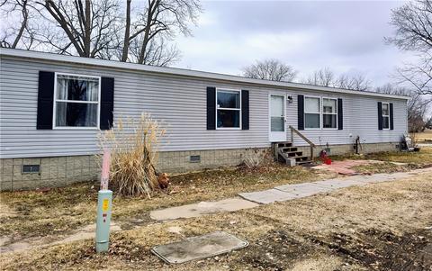 209 1st St, Pilot Mound, IA 50223
