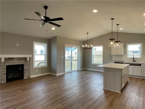 539 Creekview Ave, Polk City, IA 50226