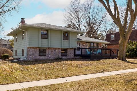 801 SE Uehlamar Dr, Ankeny, IA 50021