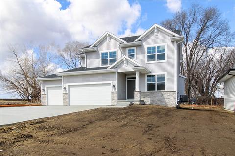 1425 NE Poplar Ct, Grimes, IA 50111