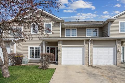 1150 S 52nd St #202, West Des Moines, IA 50265