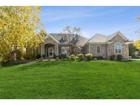 8508 NW Newgate Dr, Johnston, IA 50131