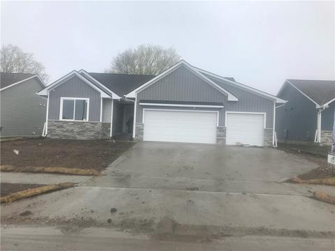 3350 Brook Landing Ct, Des Moines, IA 50317