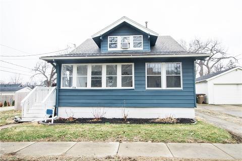 1116 Locust St, West Des Moines, IA 50265
