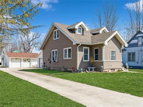 616 S 3rd Ave E, Newton, IA 50208