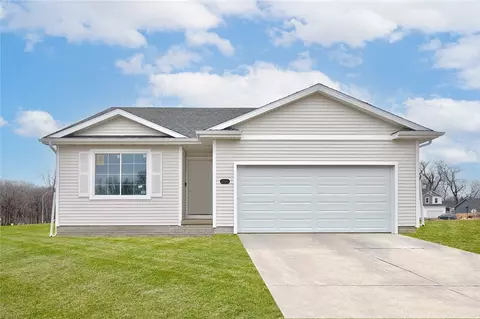 2531 Grand River Dr, Des Moines, IA 50320