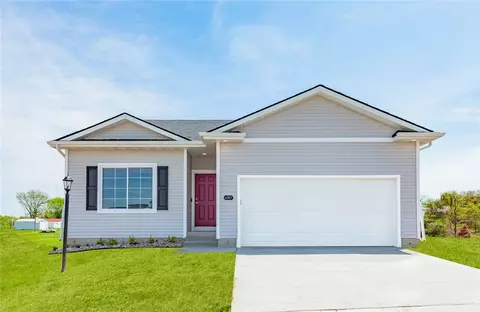 6387 NE 11th Ct, Des Moines, IA 50313