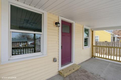 2907 Walker St, Des Moines, IA 50317