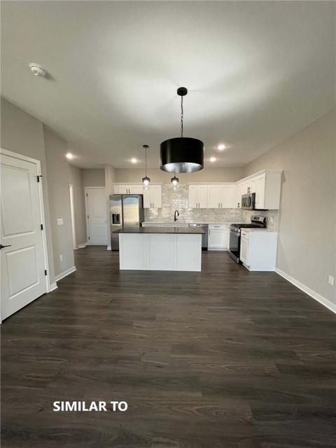 1012 Maple St, Waukee, IA 50263