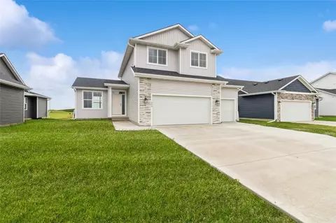 309 NE Country Meadow Dr, Ankeny, IA 50021