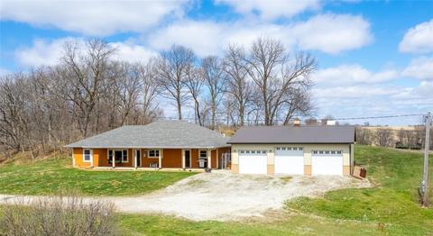 1656 70th Ave, Melcher Dallas, IA 50062