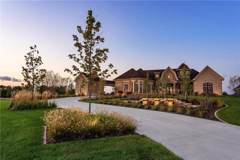 10119 Bella Strada Ln, Johnston, IA 50131