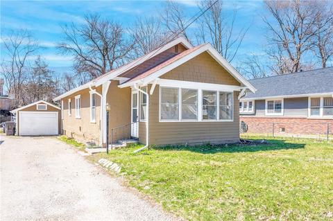 2340 E 11th St, Des Moines, IA 50316