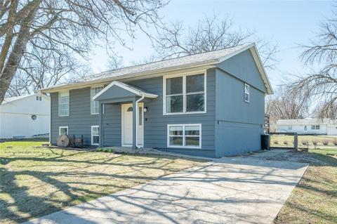 304 S Summit St, Stuart, IA 50250 photo 1