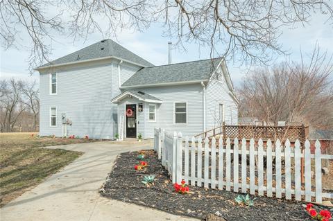 2868 Victory Trl, Stuart, IA 50250