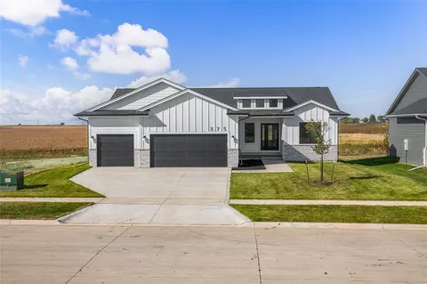 375 NW Ashley Ave, Waukee, IA 50263