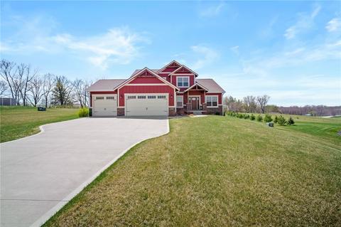 1021 Silverado Dr, Norwalk, IA 50211