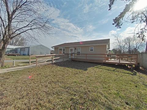 301 S Cedar St, Madrid, IA 50156