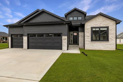 7016 Blair Loop, Johnston, IA 50131