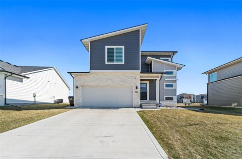 730 SE Drumlin Dr, Waukee, IA 50263