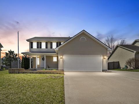 2948 SW Meadow Ridge Dr, Ankeny, IA 50023