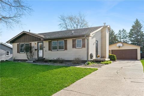 513 NW Morningside Dr, Grimes, IA 50111