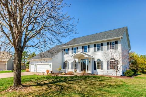 14161 Lake Pointe Dr, Clive, IA 50325