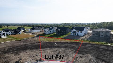 1120 NW 29th Ct, Grimes, IA 50111