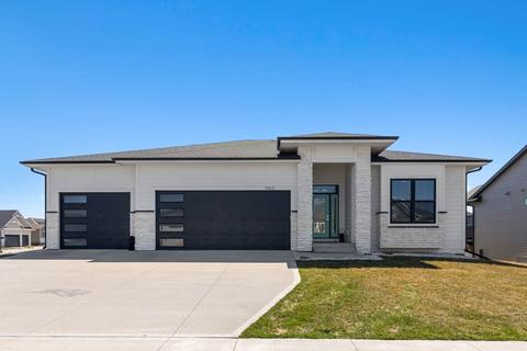5103 NW 12th St, Ankeny, IA 50023