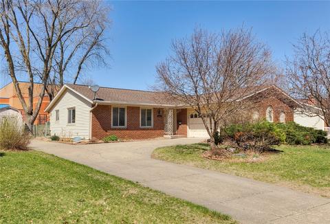 1010 SE Rio Dr, Ankeny, IA 50021