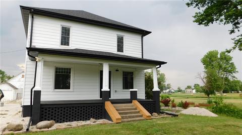 201 NE 4th St Pl, Ogden, IA 50212