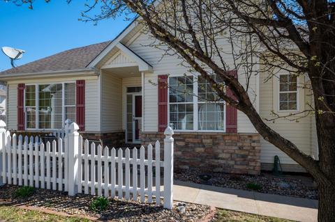 12705 Sunflower Dr, Urbandale, IA 50323