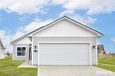 2330 Legacy Dr, Norwalk, IA 50211