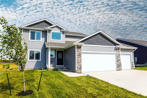 625 NW Prairie Rose Ln, Waukee, IA 50263