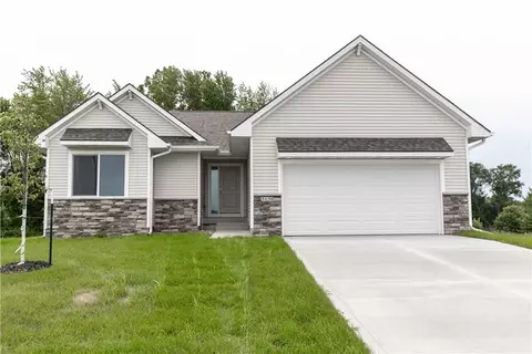 3130 Brook Landing Ct, Des Moines, IA 50317