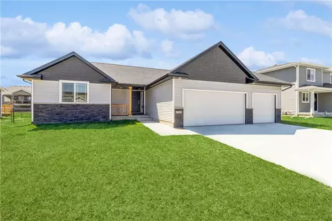 3315 NW 27th St, Ankeny, IA 50023