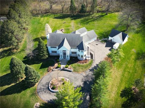 3710 Plumwood Dr, West Des Moines, IA 50265