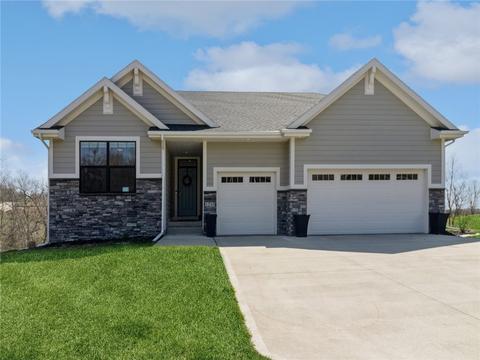 1210 S O St, Indianola, IA 50125