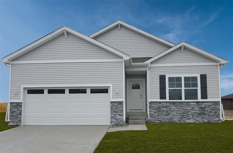 1185 Meadow View Dr, Carlisle, IA 50047