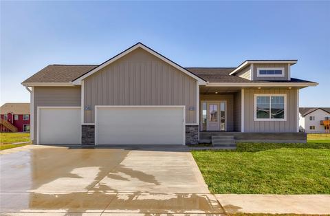 523 Wicker Dr, Huxley, IA 50124