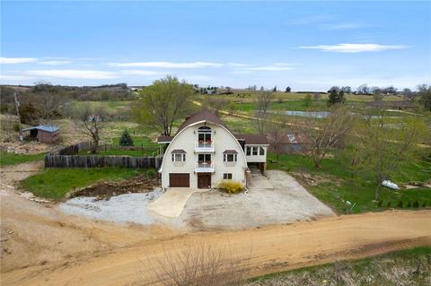 2623 Quarry Ln, Guthrie Center, IA 50115